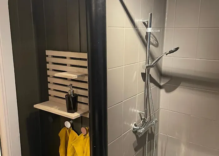 Centrally Located In Classic Townhouse Tromsø