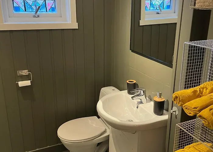 Centrally Located In Classic Townhouse Apartamento Tromsø