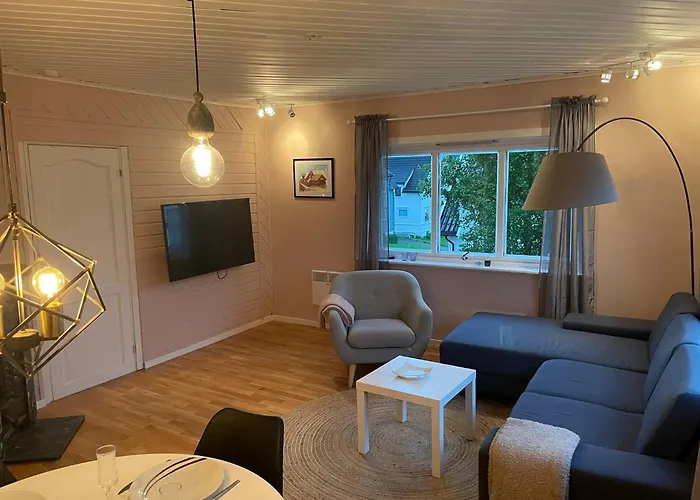 Centrally Located In Classic Townhouse Tromsø